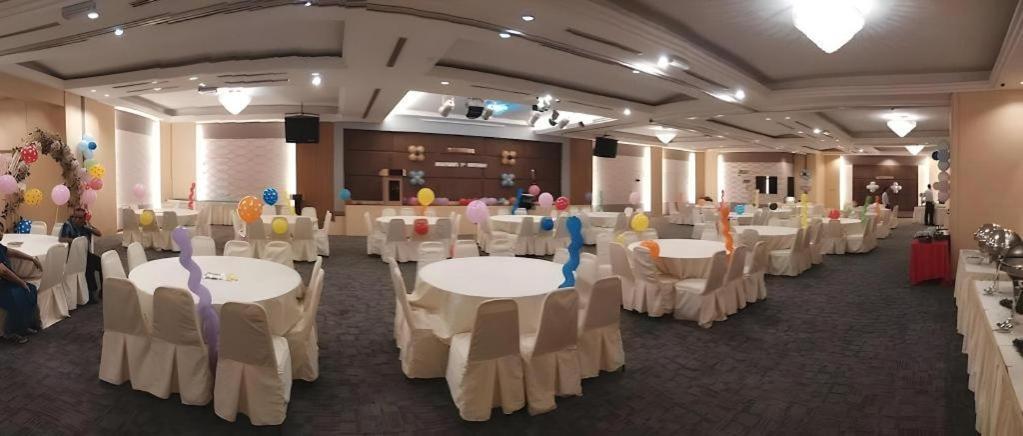 The Landmark Hotel Batu Pahat Exterior foto